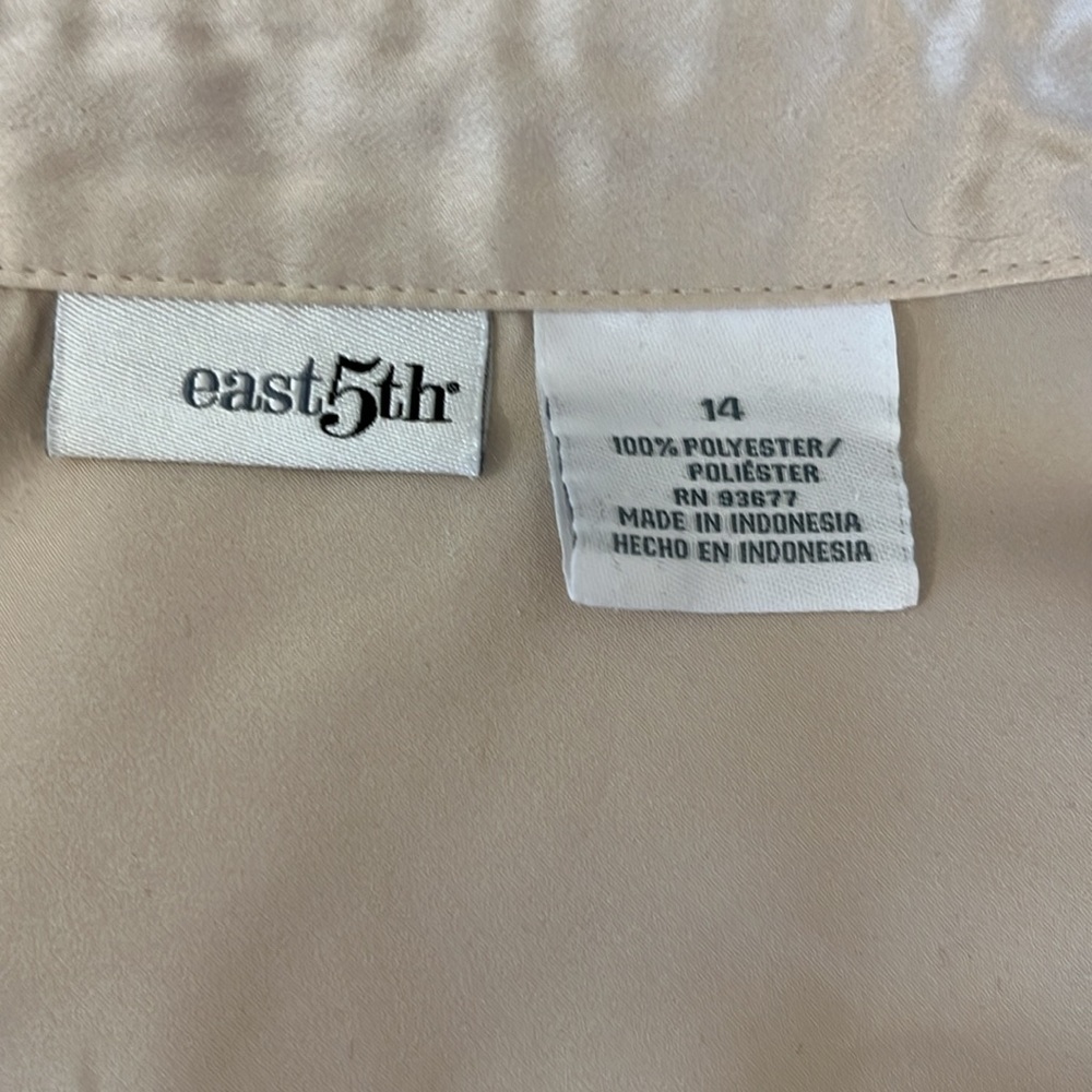 East 5th Cream Satin Long Sleeve Button Down Top - Picture 4 of 5
